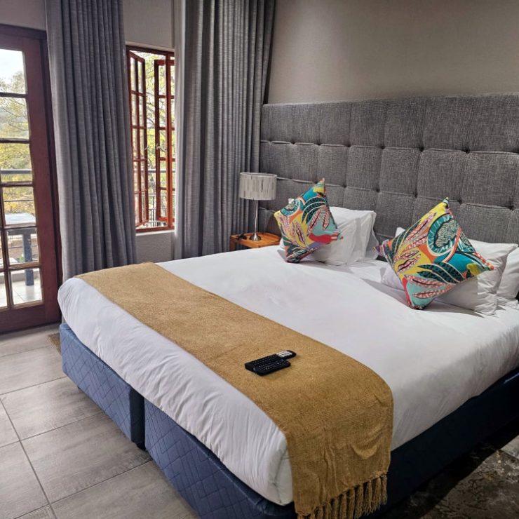 Hazyview Unveiled: 10 Compelling Reasons to Book Your Safari Stay at Tembo Guest Lodge